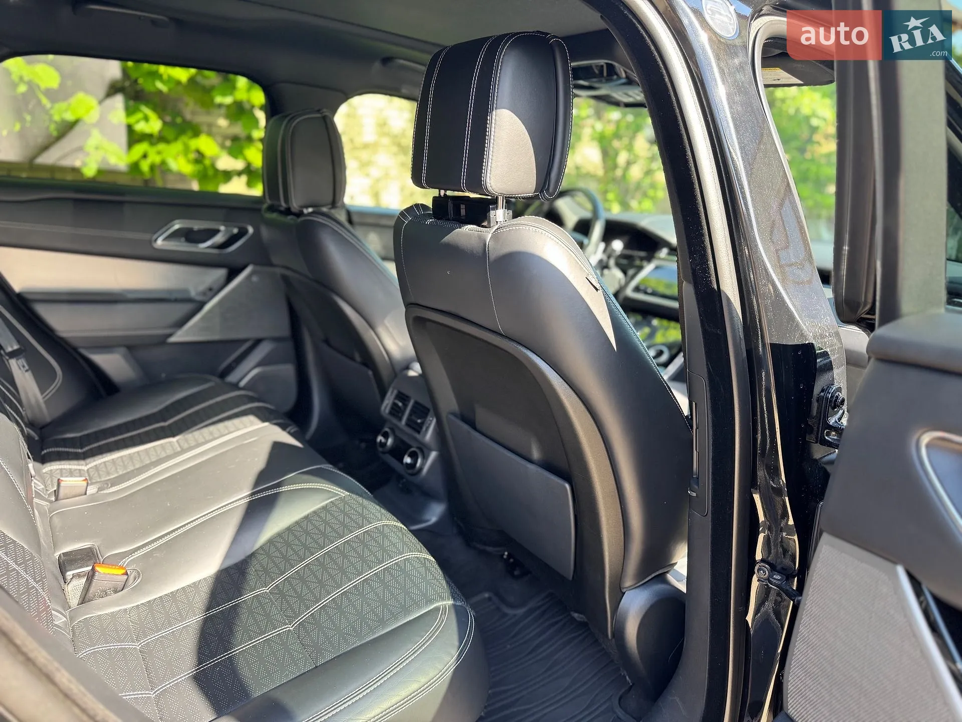 2018 Land Rover Range Rover Velar - мініатюра 24