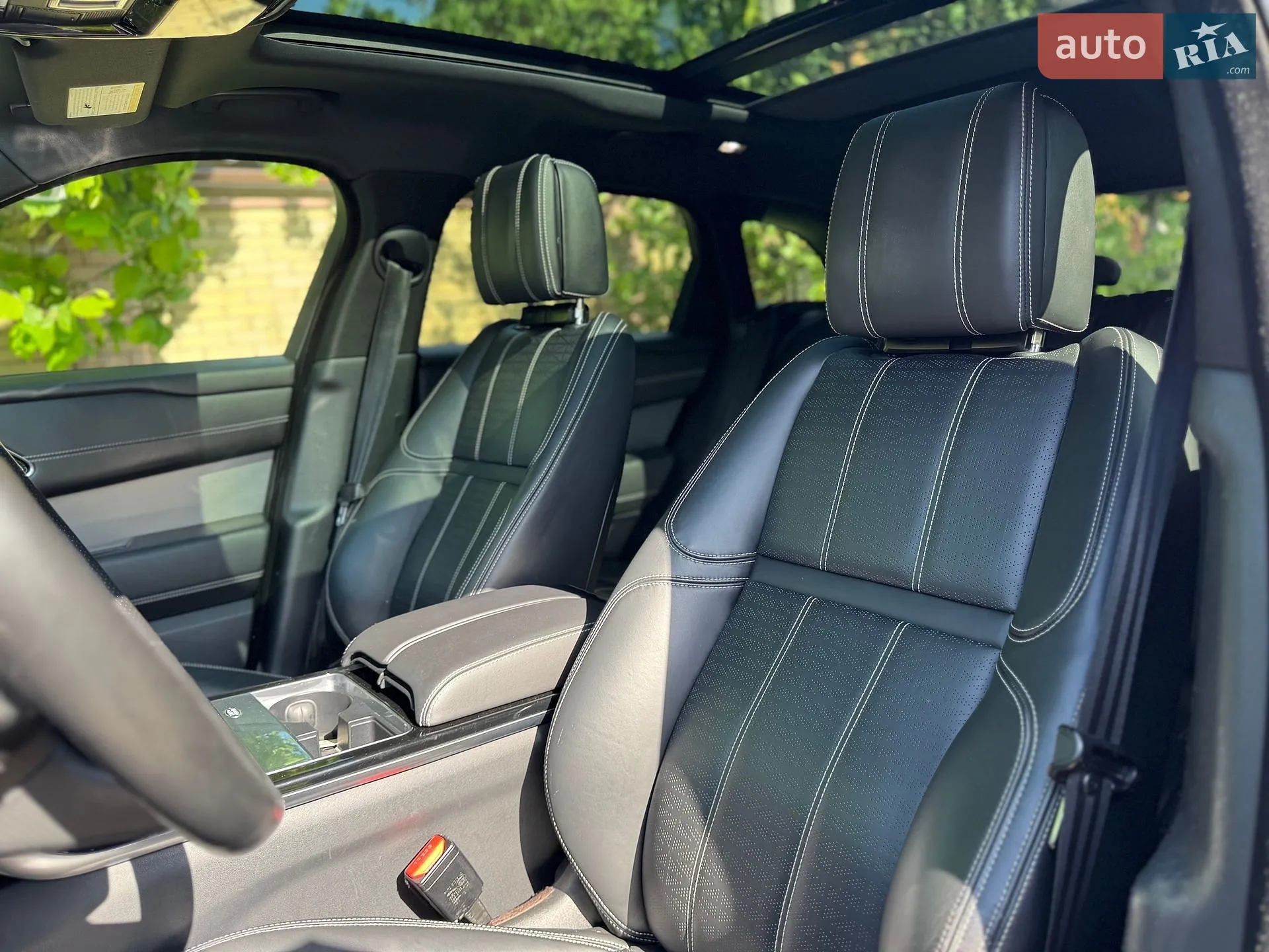 2018 Land Rover Range Rover Velar - мініатюра 33