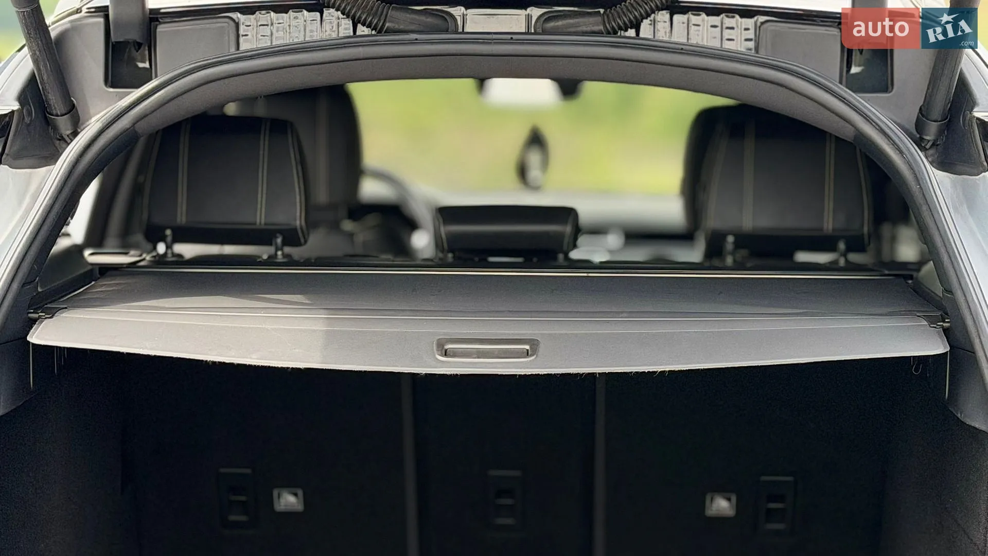 2018 Land Rover Range Rover Velar - мініатюра 32