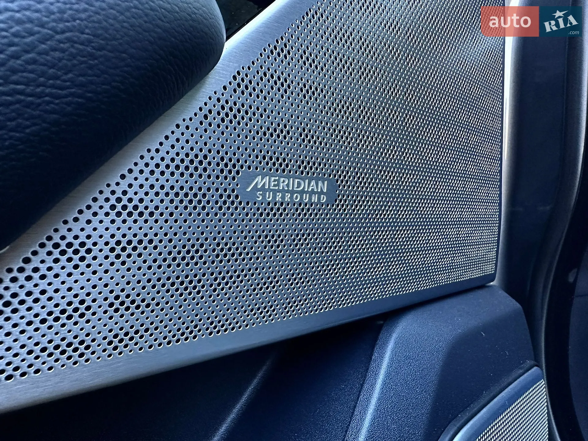 2018 Land Rover Range Rover Velar - мініатюра 29