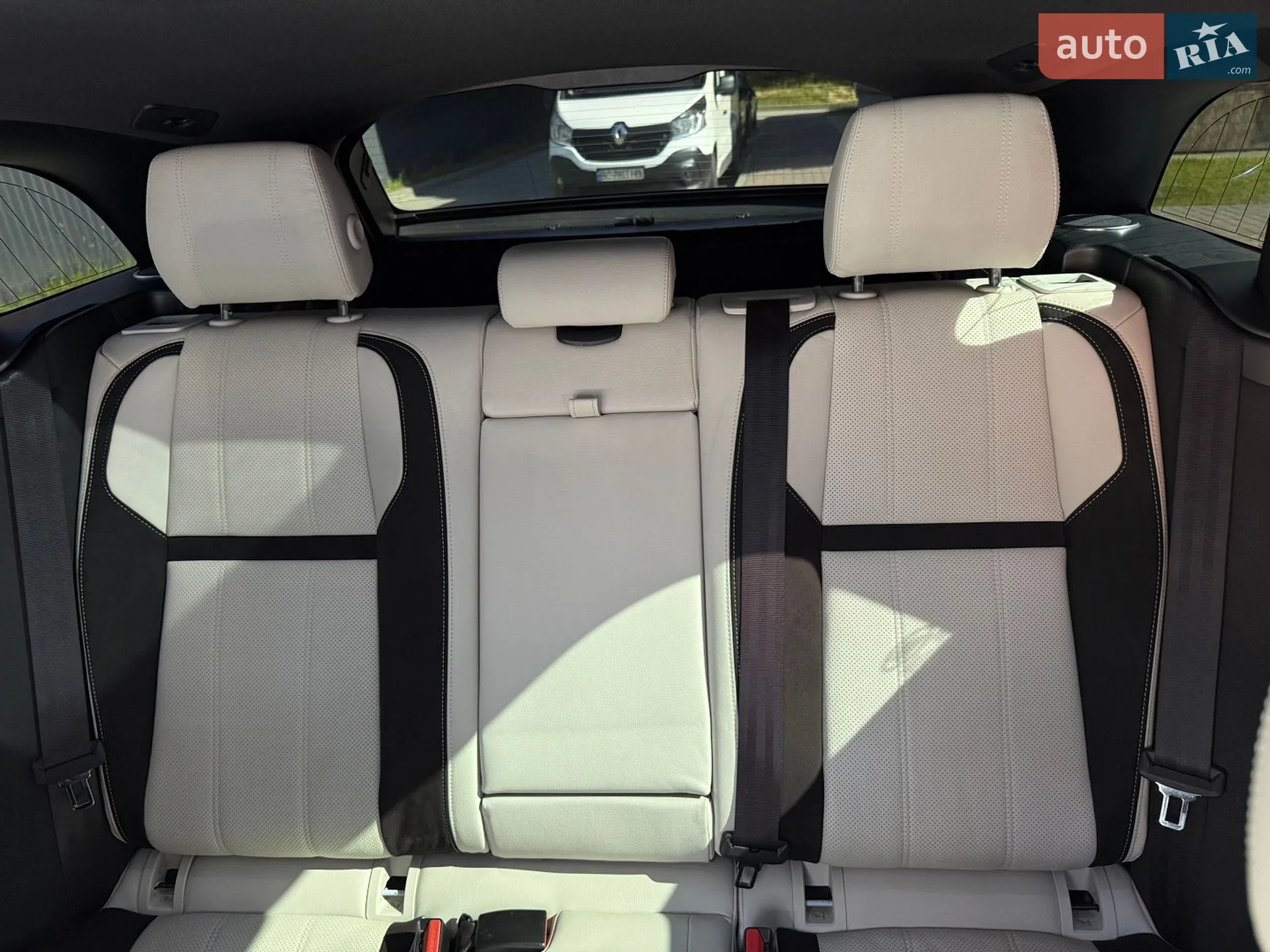 2018 Land Rover Range Rover Velar - мініатюра 25