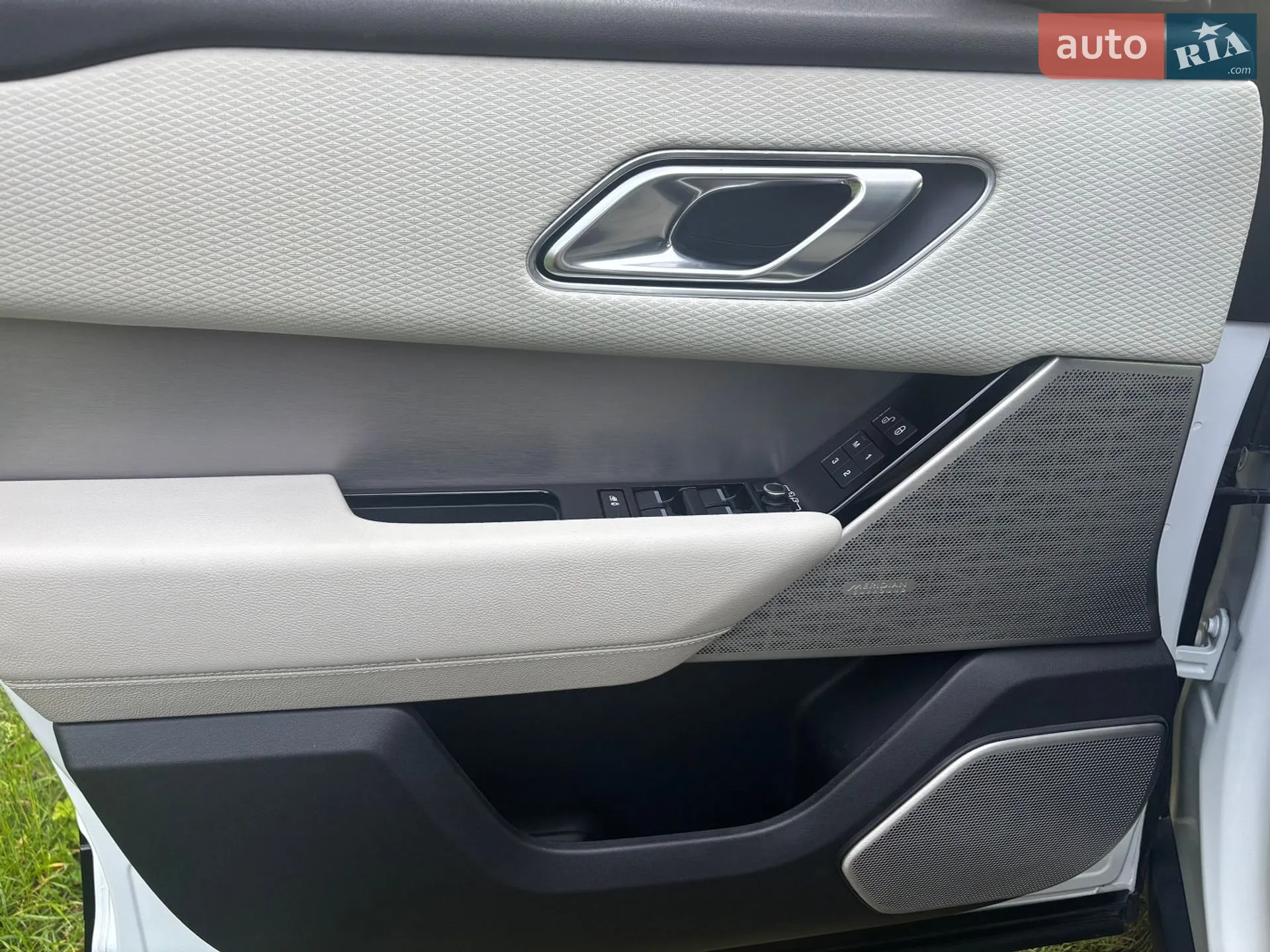 2018 Land Rover Range Rover Velar - мініатюра 4