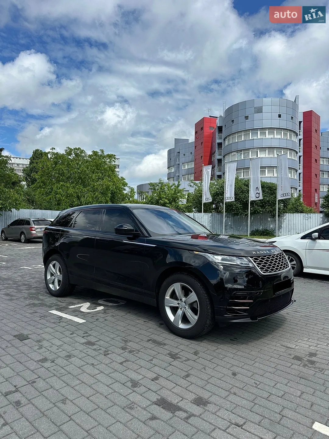2018 Land Rover Range Rover Velar - мініатюра 3