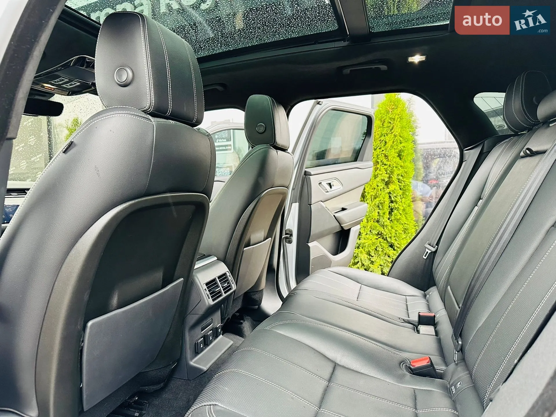 2018 Land Rover Range Rover Velar - мініатюра 17