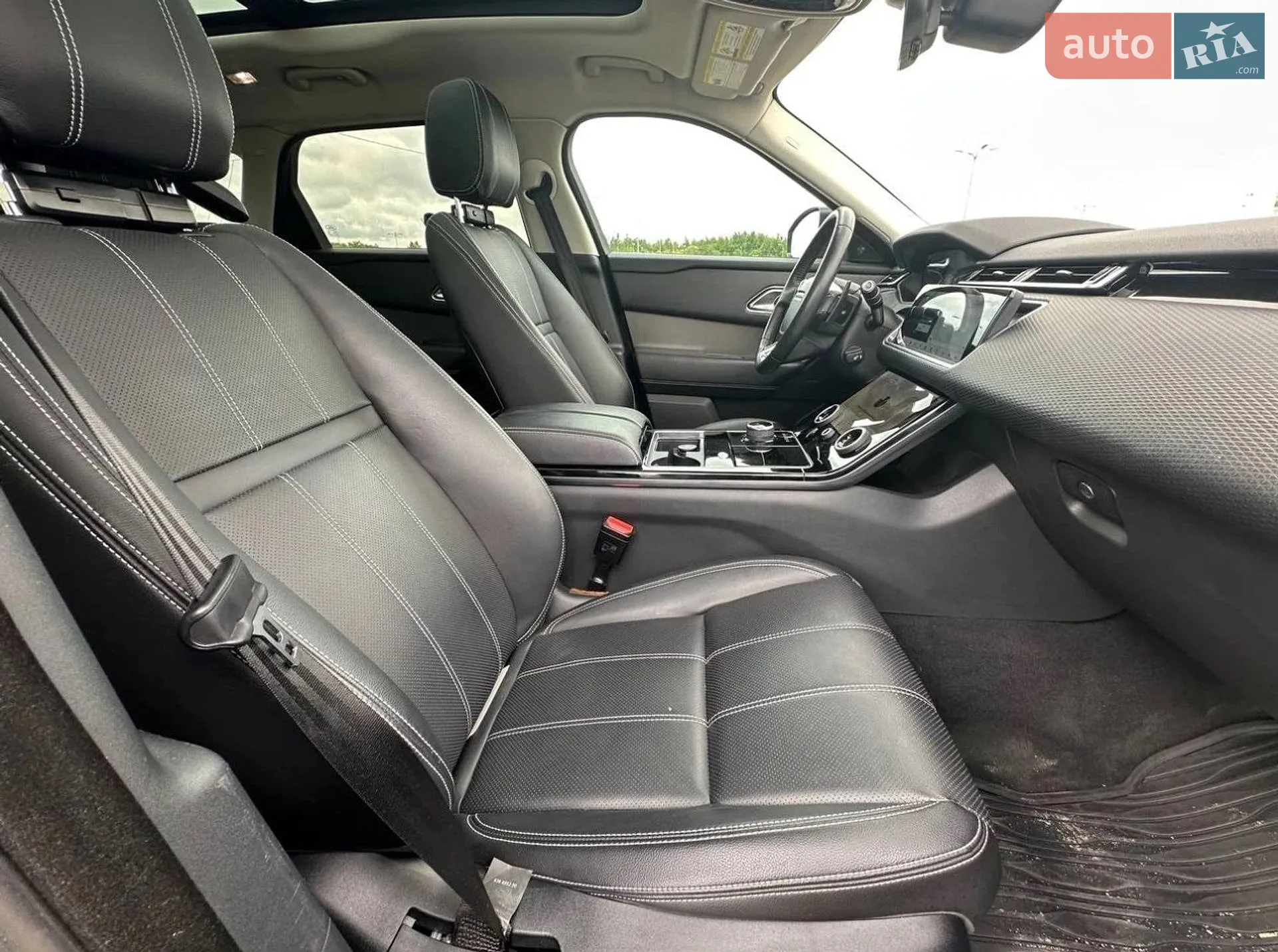 2017 Land Rover Range Rover Velar - мініатюра 16