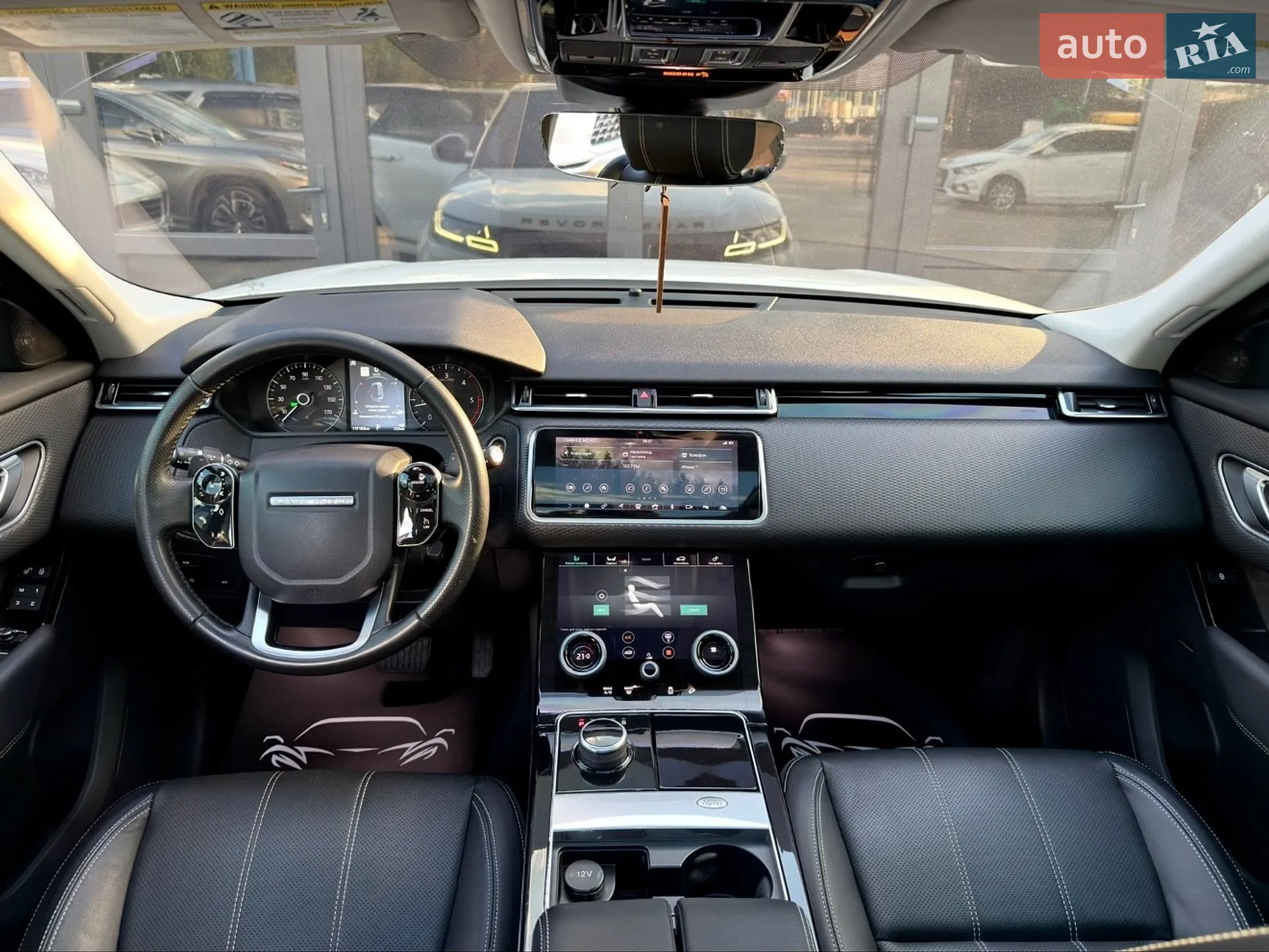 2017 Land Rover Range Rover Velar - мініатюра 26