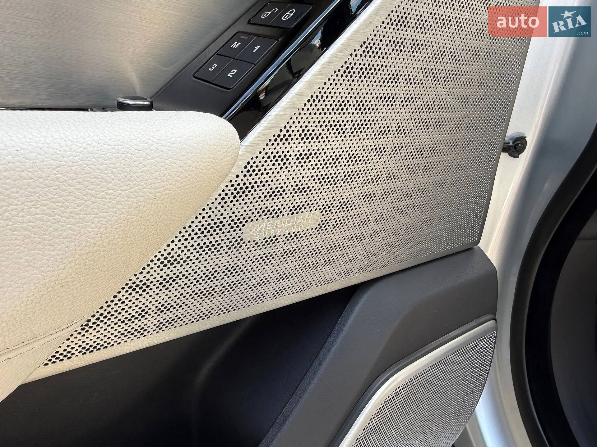 2018 Land Rover Range Rover Velar - мініатюра 20