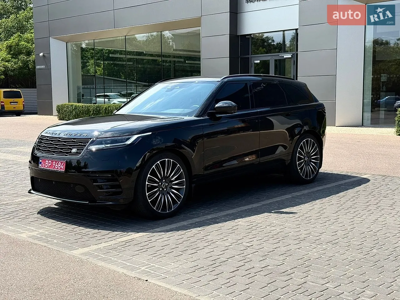 2025 Land Rover Defender - мініатюра 18