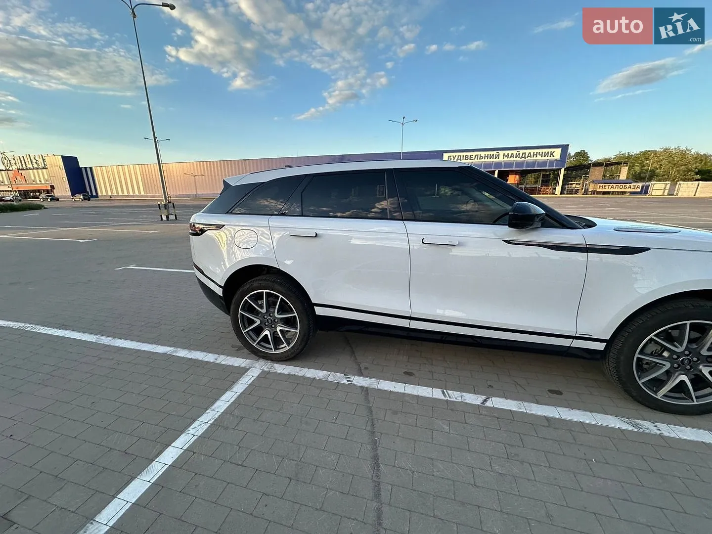 2021 Land Rover Range Rover Velar - мініатюра 18
