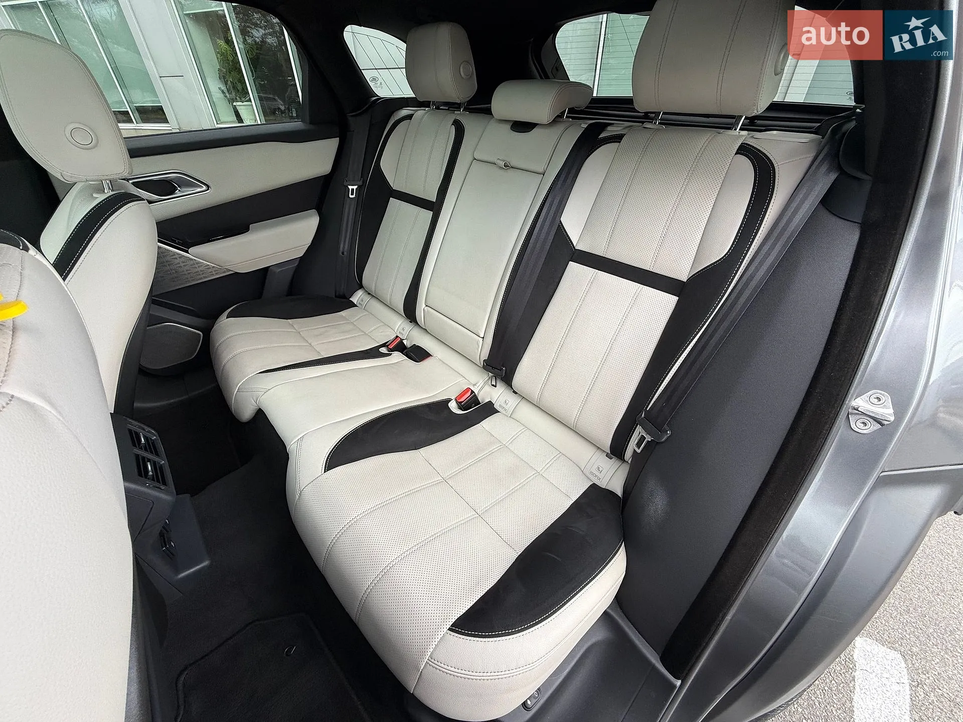 2019 Land Rover Range Rover Velar - мініатюра 19