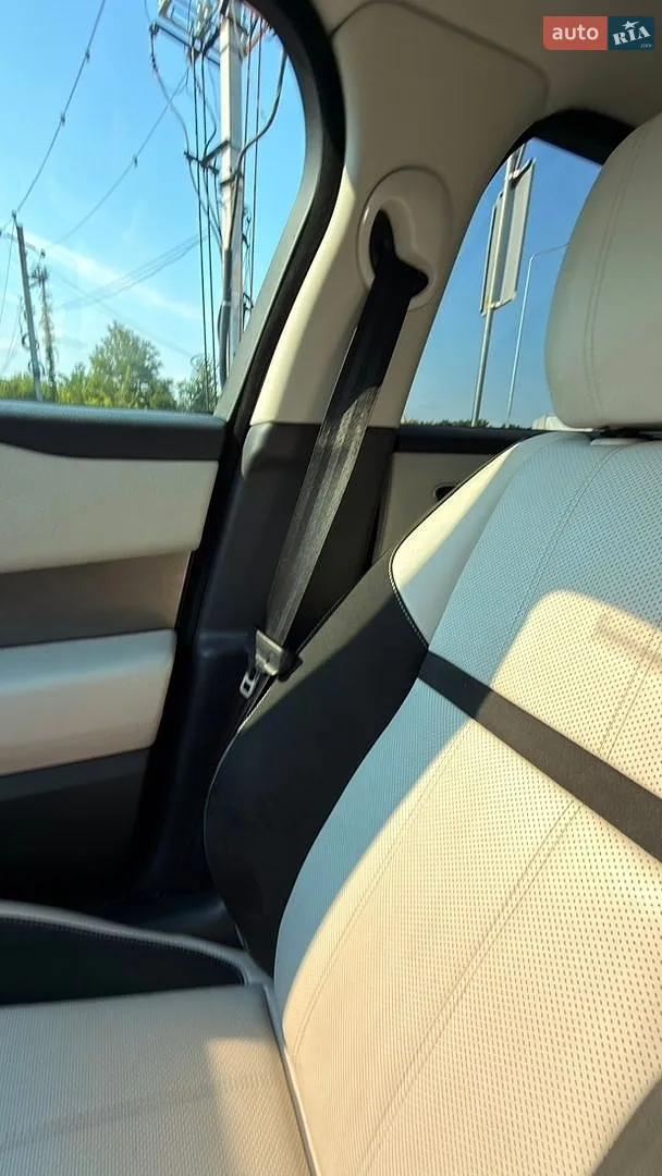 2019 Land Rover Range Rover Velar - мініатюра 24