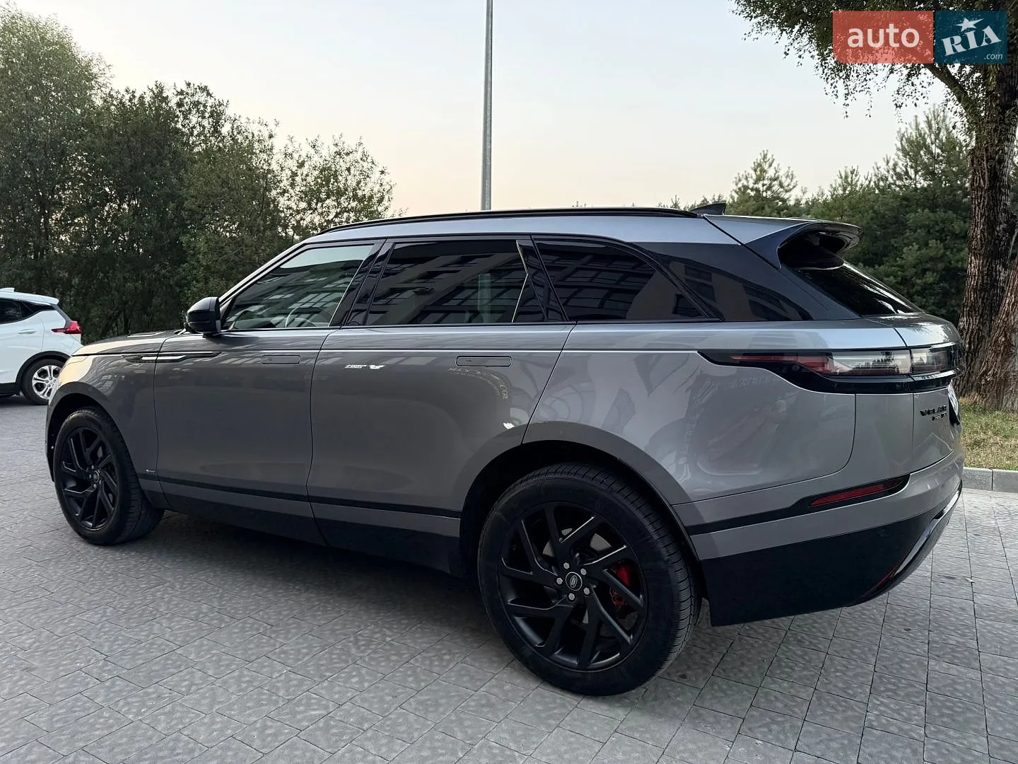 2019 Land Rover Range Rover Velar - мініатюра 24