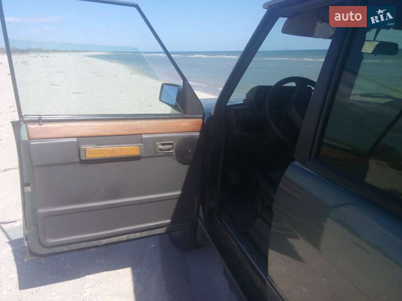 Внедорожник / Кроссовер Land Rover Range Rover 1988 в Татарбунарах