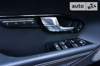 Позашляховик / Кросовер Land Rover Range Rover 2014 в 