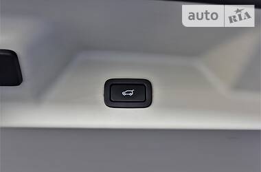 Позашляховик / Кросовер Land Rover Range Rover 2013 в 