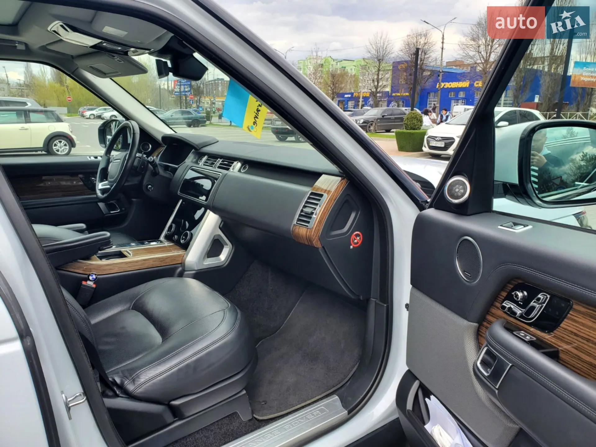 2018 Land Rover Range Rover - мініатюра 16