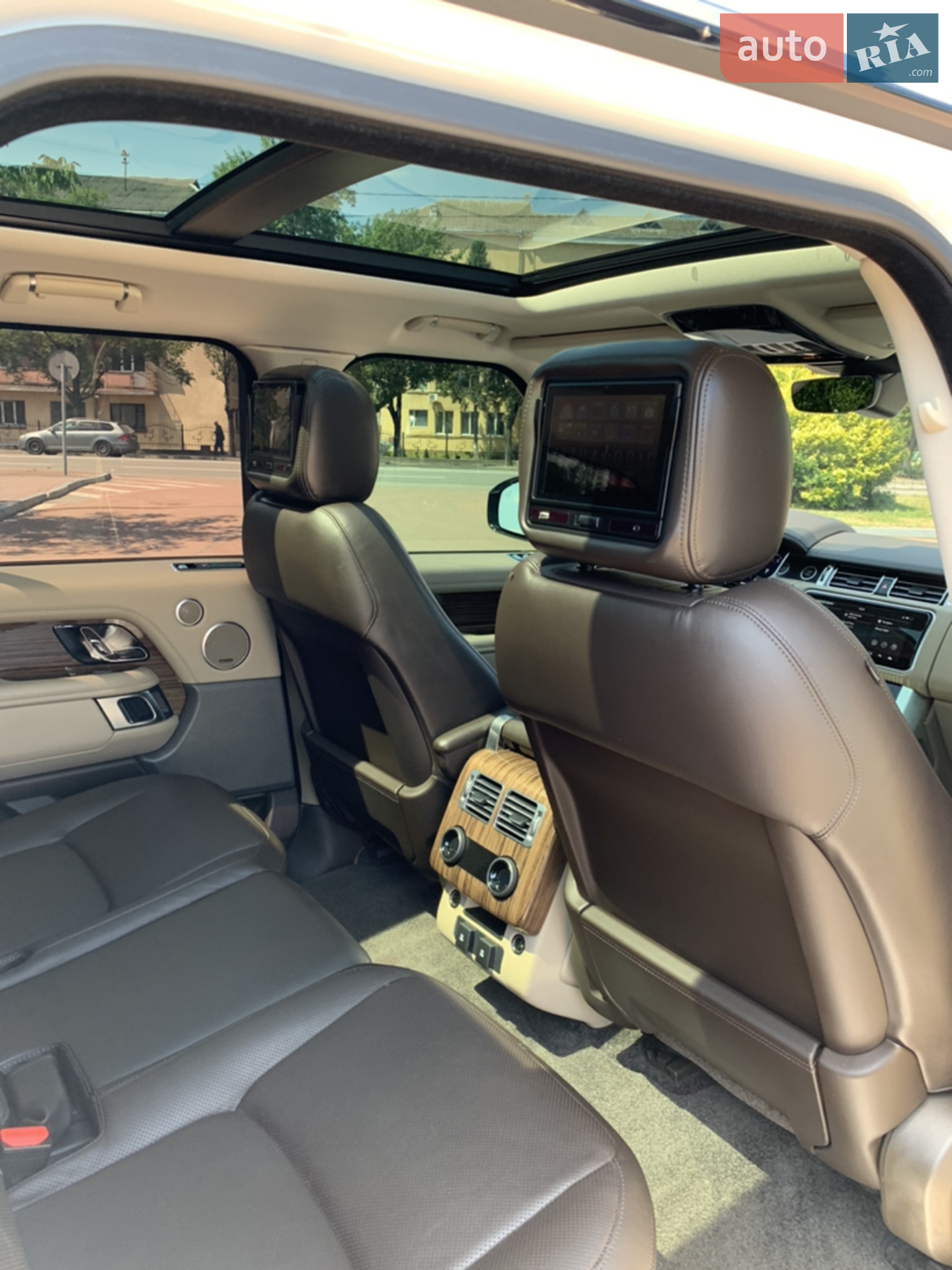2018 Land Rover Range Rover - мініатюра 21