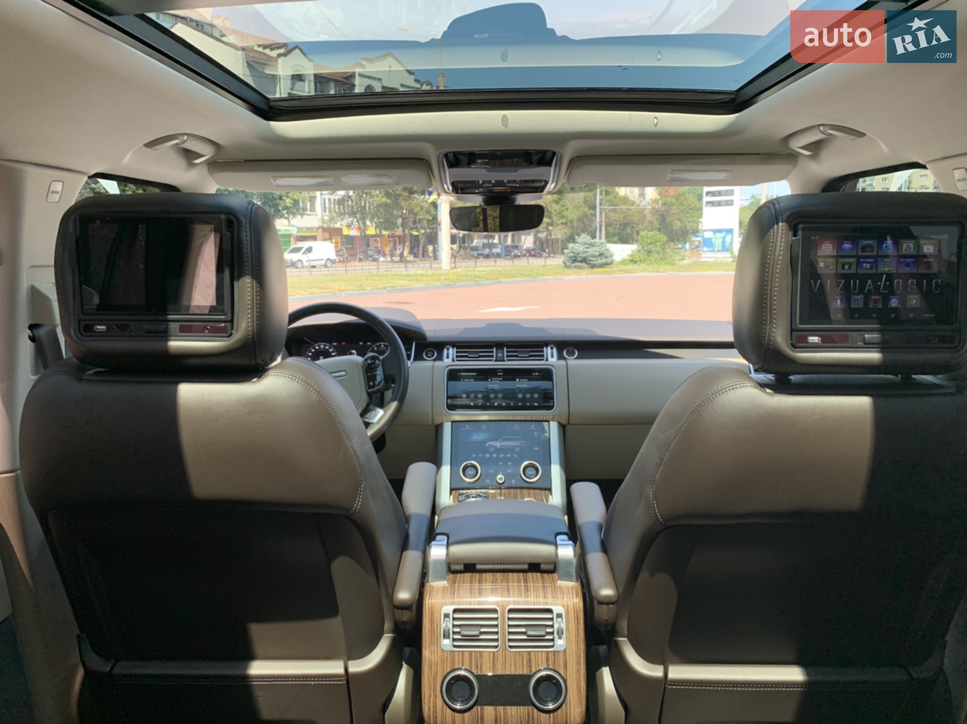 2018 Land Rover Range Rover - мініатюра 23