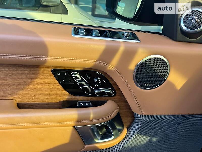 Внедорожник / Кроссовер Land Rover Range Rover 2018 в Ужгороде