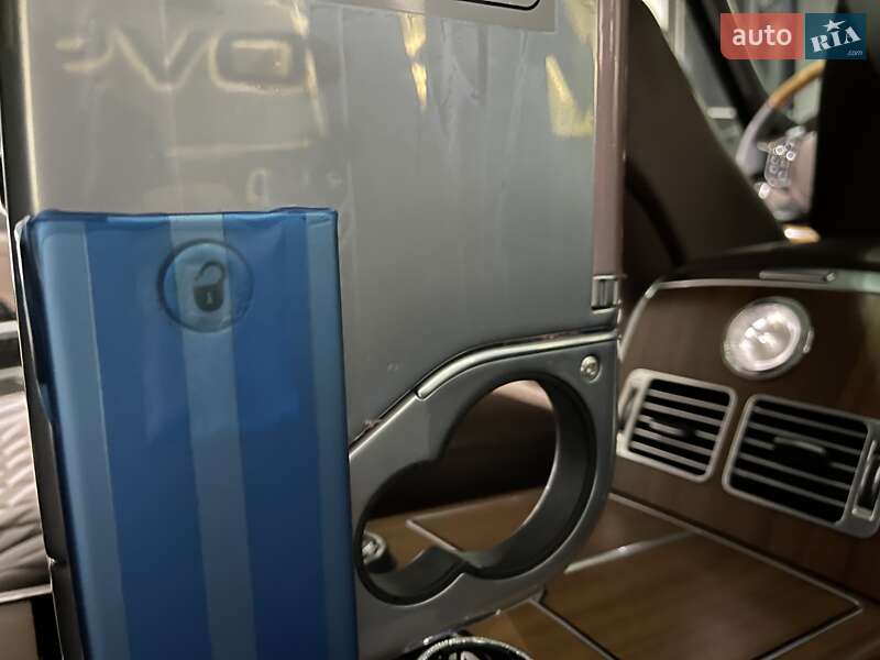 Внедорожник / Кроссовер Land Rover Range Rover 2020 в Одессе фото 127 Внедорожник / Кроссовер Land Rover Range Rover 2020 в Одессе