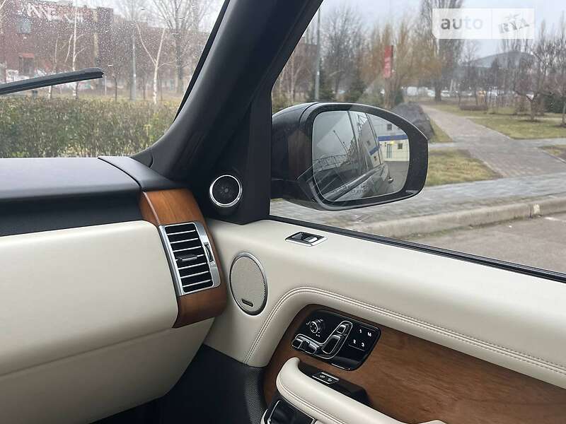 Внедорожник / Кроссовер Land Rover Range Rover 2018 в Кривом Роге