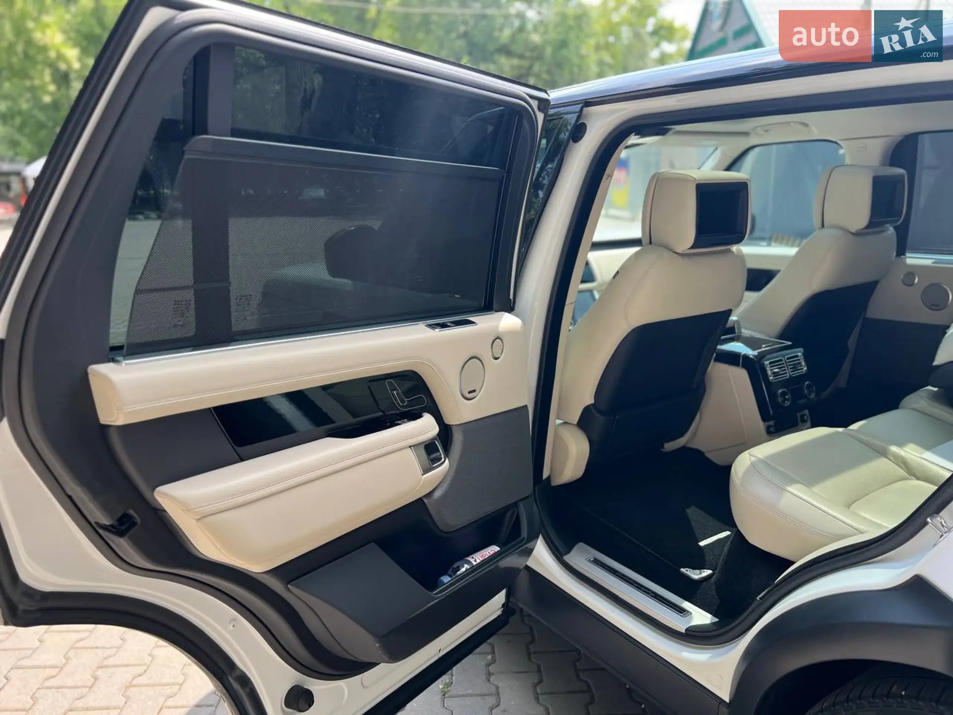 2018 Land Rover Range Rover - мініатюра 12