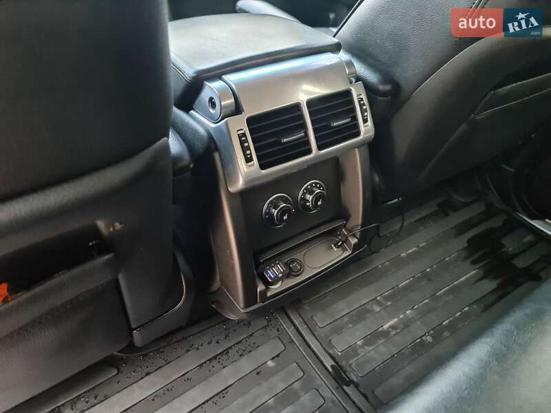 Позашляховик / Кросовер Land Rover Range Rover 2011 в Києві