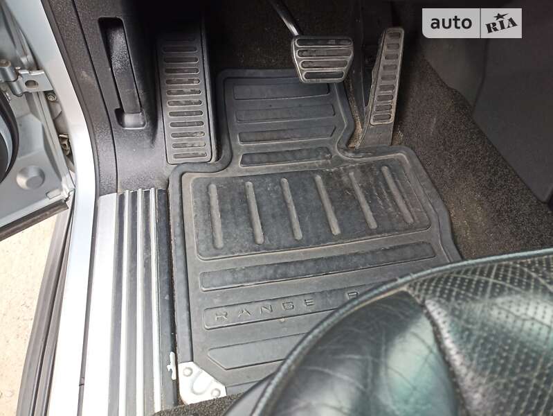 Внедорожник / Кроссовер Land Rover Range Rover 2006 в Переяславе