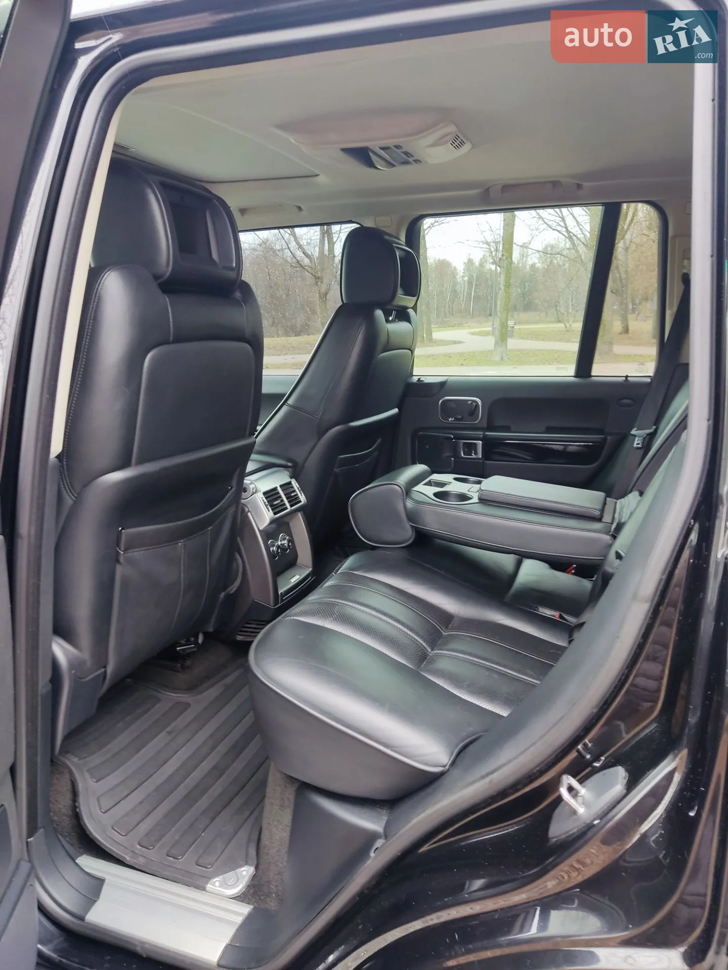 2010 Land Rover Range Rover - мініатюра 12
