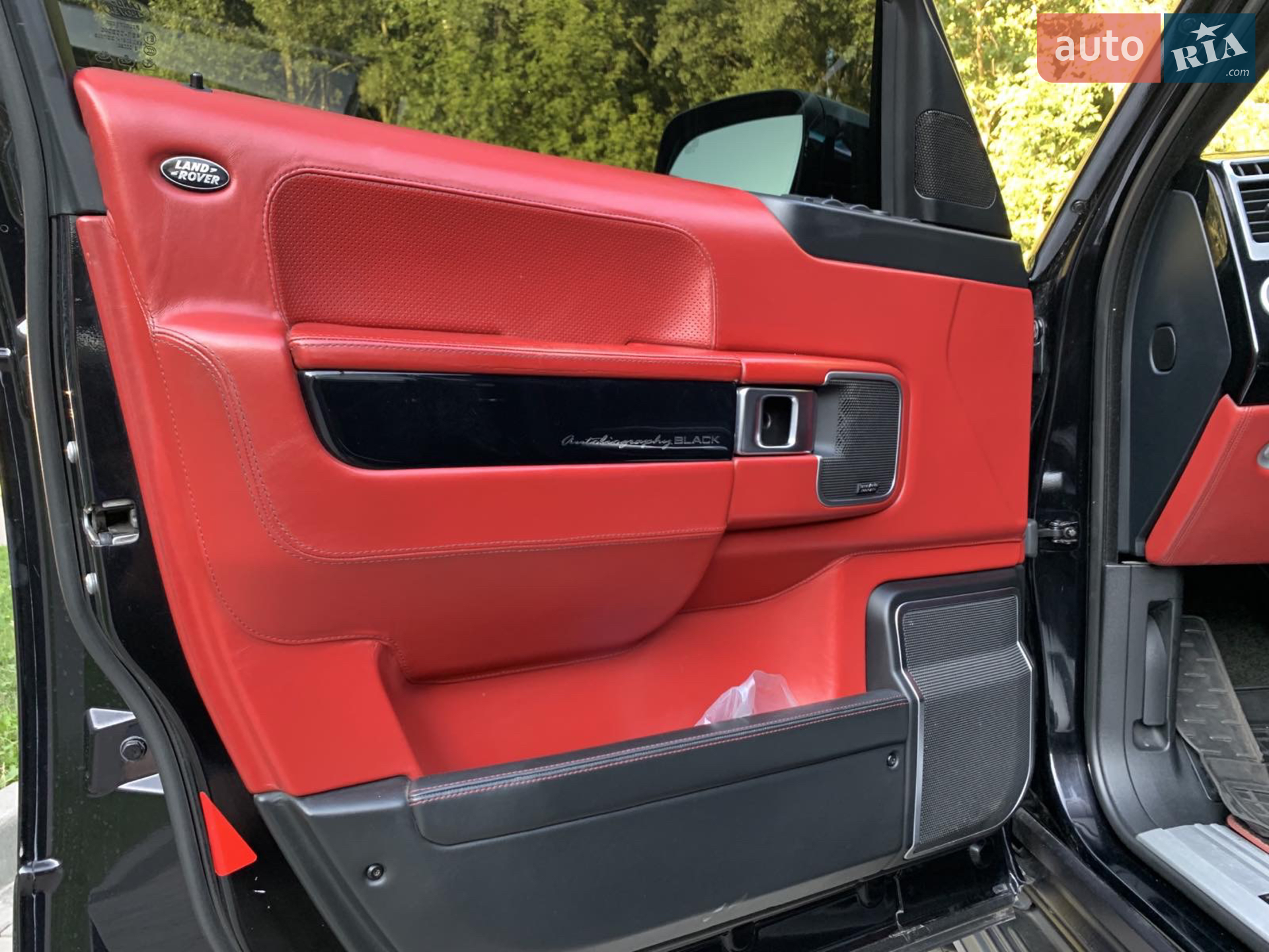 2011 Land Rover Range Rover - мініатюра 25