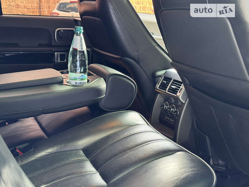 Внедорожник / Кроссовер Land Rover Range Rover 2010 в Черновцах