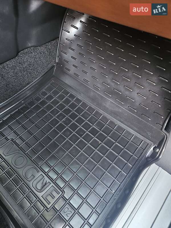 Позашляховик / Кросовер Land Rover Range Rover 2010 в Дрогобичі