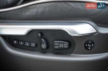 Внедорожник / Кроссовер Land Rover Range Rover 2010 в 