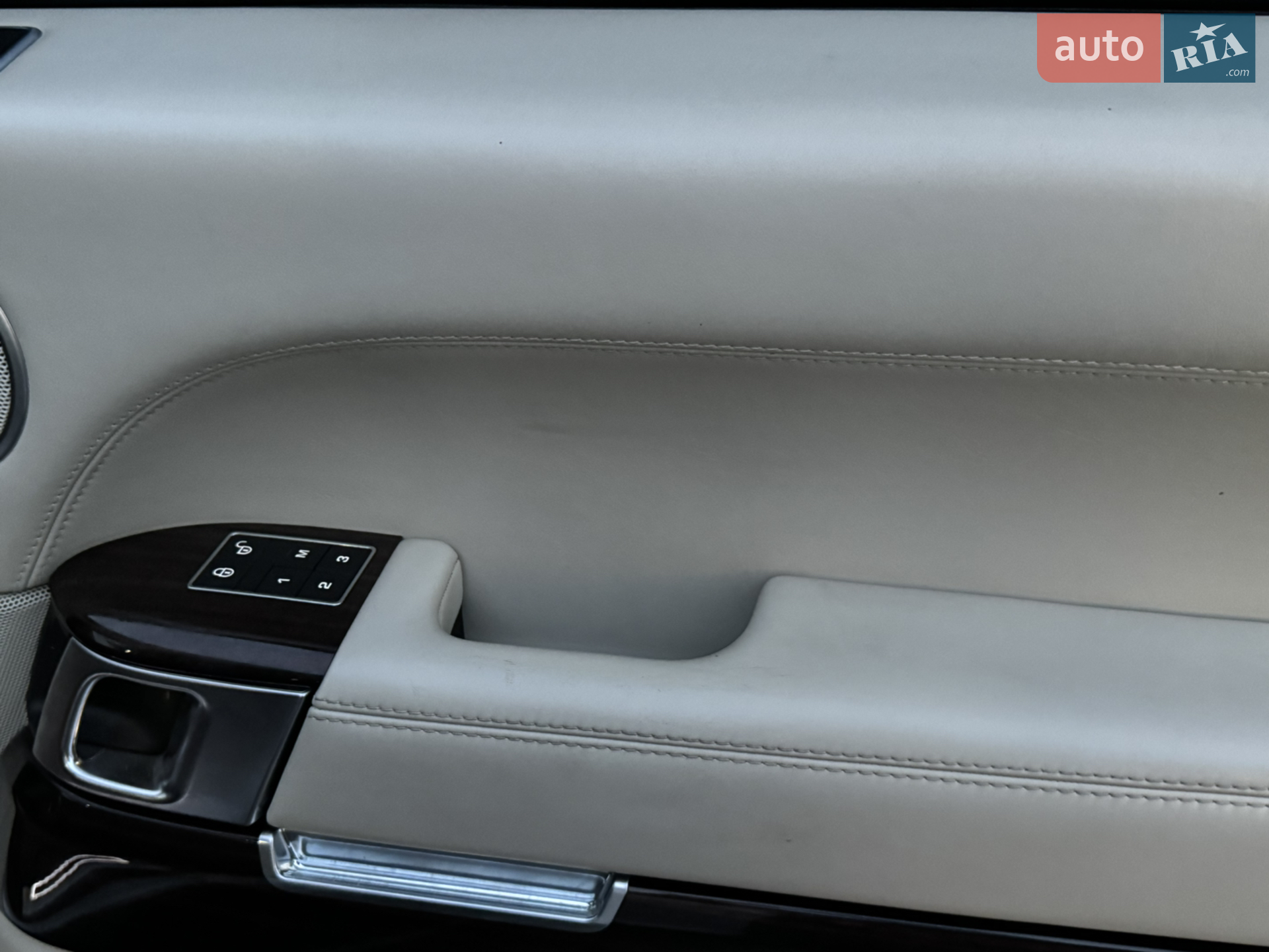 2016 Land Rover Range Rover - мініатюра 15