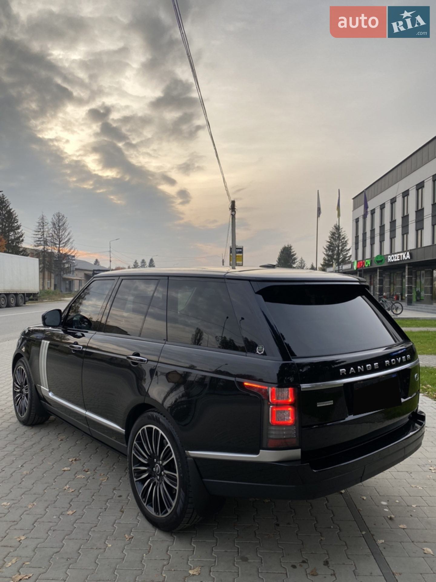 2015 Land Rover Range Rover - мініатюра 17