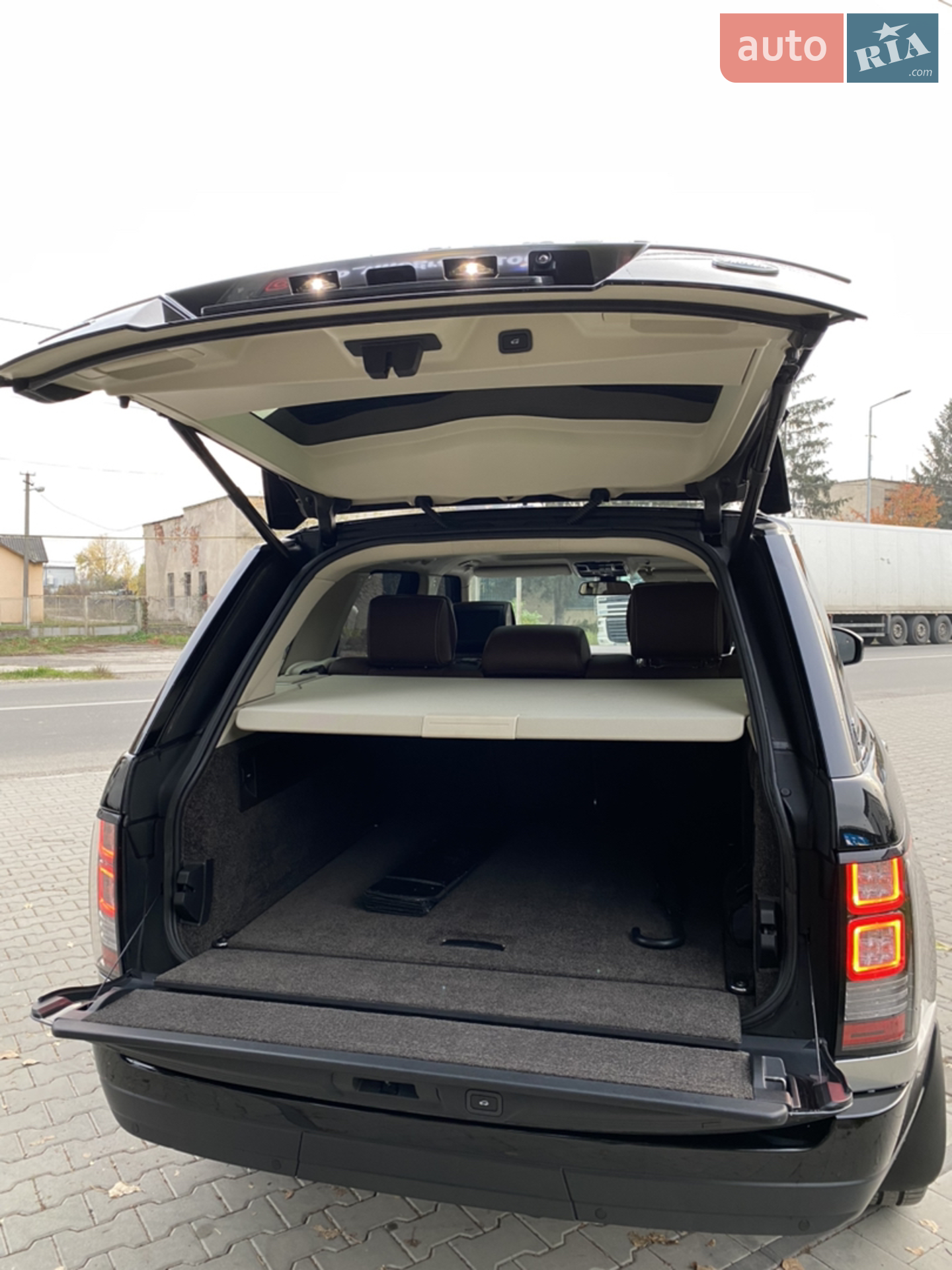 2015 Land Rover Range Rover - мініатюра 21