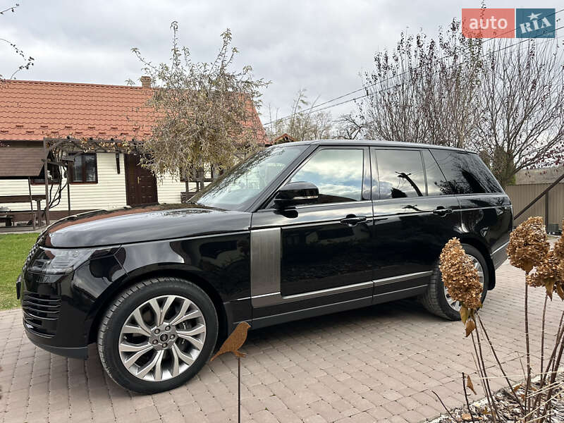 Позашляховик / Кросовер Land Rover Range Rover 2018 в Чернівцях