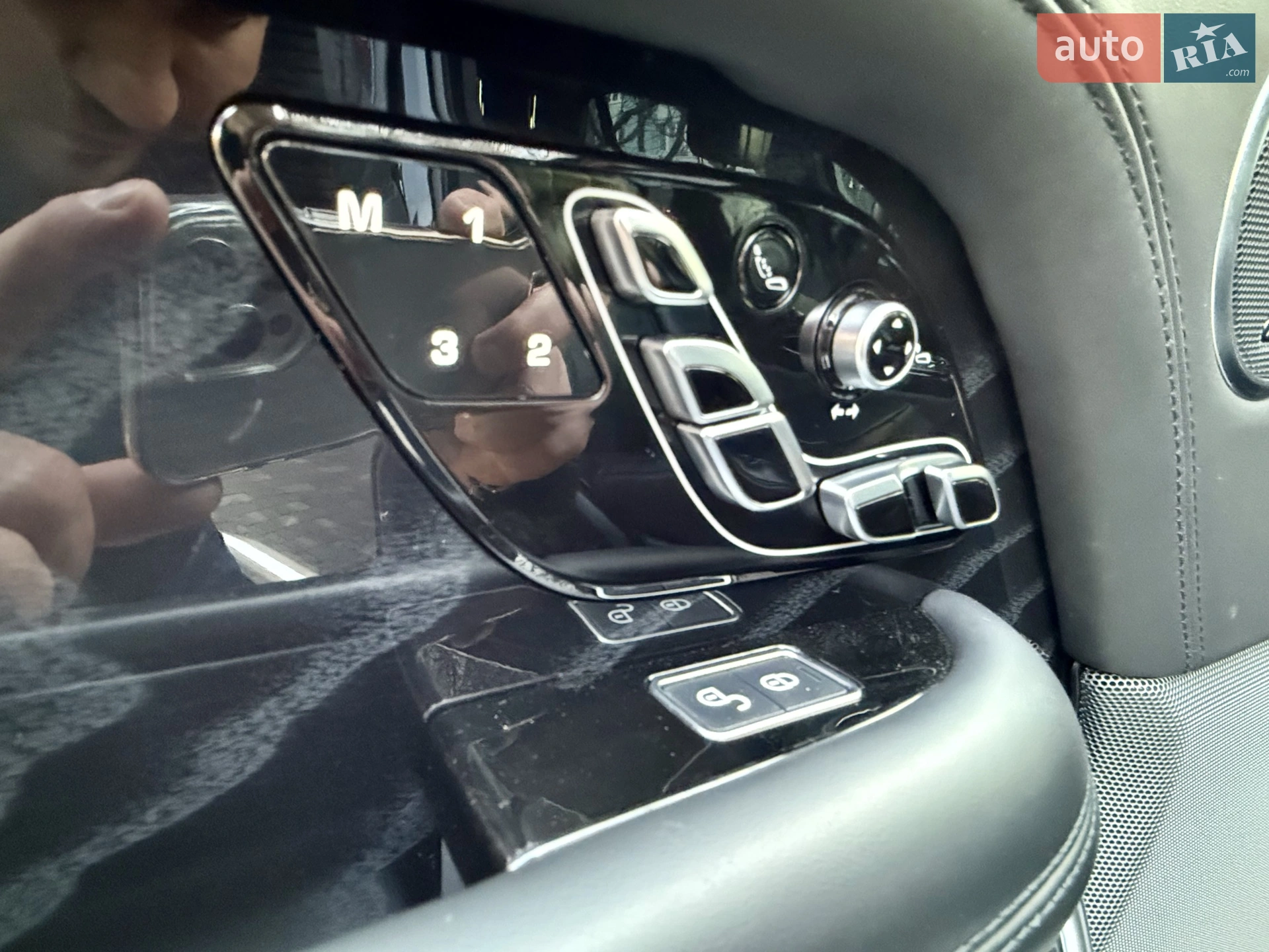2020 Land Rover Range Rover - мініатюра 38