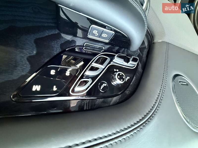 Позашляховик / Кросовер Land Rover Range Rover 2020 в Одесі