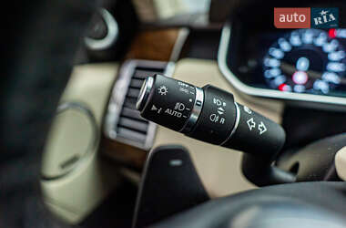 Внедорожник / Кроссовер Land Rover Range Rover 2021 в 