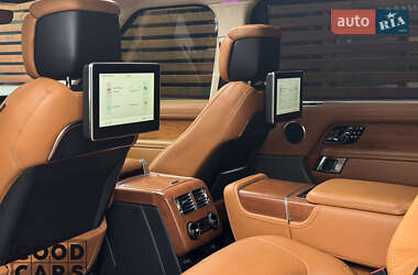 Внедорожник / Кроссовер Land Rover Range Rover 2018 в 