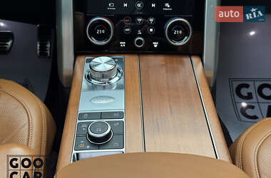 Внедорожник / Кроссовер Land Rover Range Rover 2018 в 