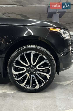 Внедорожник / Кроссовер Land Rover Range Rover 2017 в 
