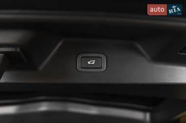 Позашляховик / Кросовер Land Rover Range Rover 2013 в 