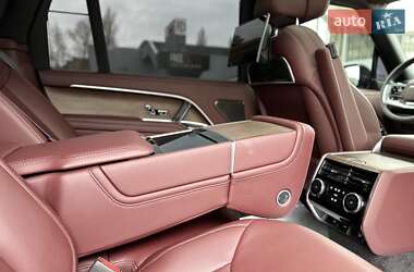 Внедорожник / Кроссовер Land Rover Range Rover 2023 в 