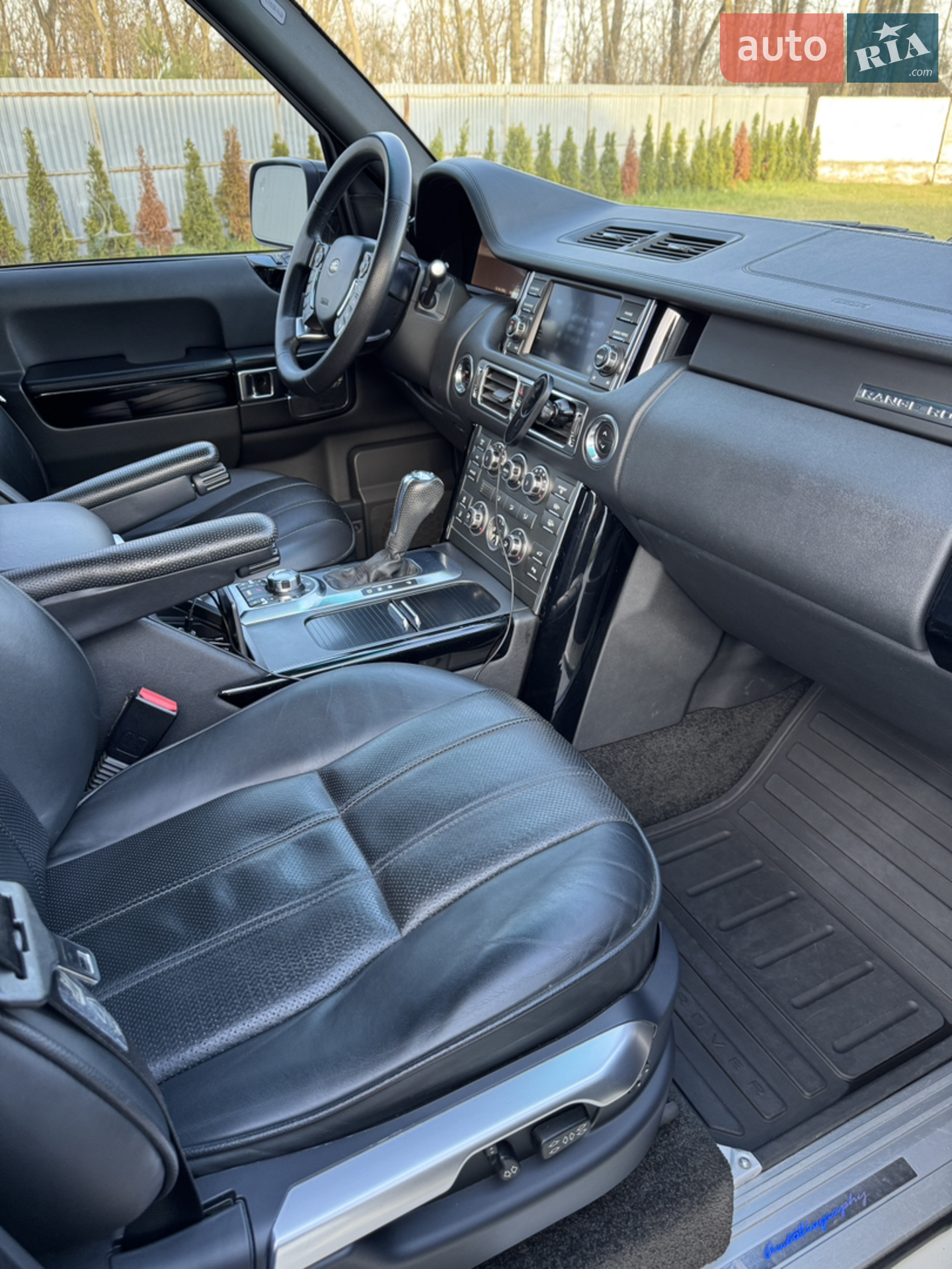 2010 Land Rover Range Rover - мініатюра 47