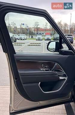 Внедорожник / Кроссовер Land Rover Range Rover 2023 в 