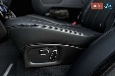 Внедорожник / Кроссовер Land Rover Range Rover 2015 в 