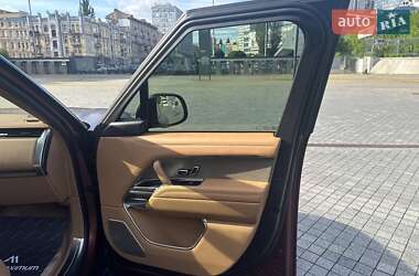 Позашляховик / Кросовер Land Rover Range Rover 2023 в 
