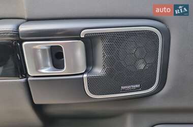 Внедорожник / Кроссовер Land Rover Range Rover 2009 в 